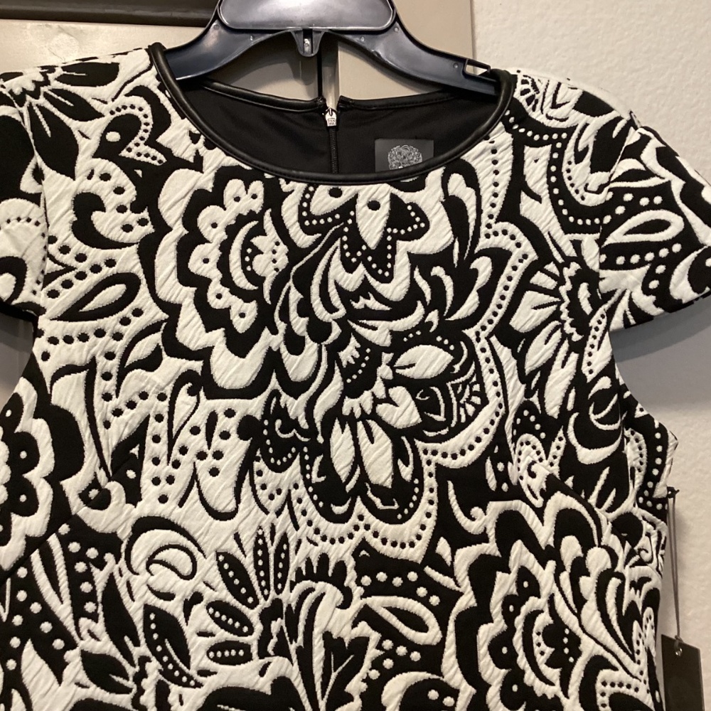 Vince Camuto Floral Jacquard Knit Sheath Dress, size 10 - Picture 5 of 13